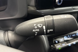 musta Toyota C-HR 2024 kuva 26.