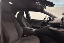 musta Toyota C-HR 2024 kuva 31.