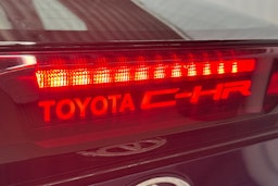 musta Toyota C-HR 2024 kuva 36.