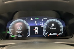 valkoinen Toyota C-HR 2024 kuva 22.