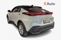 valkoinen Toyota C-HR 2025 kuva 2.