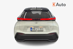 valkoinen Toyota C-HR 2025 kuva 4.