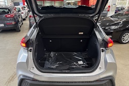 hopea Toyota C-HR 2025 kuva 25.