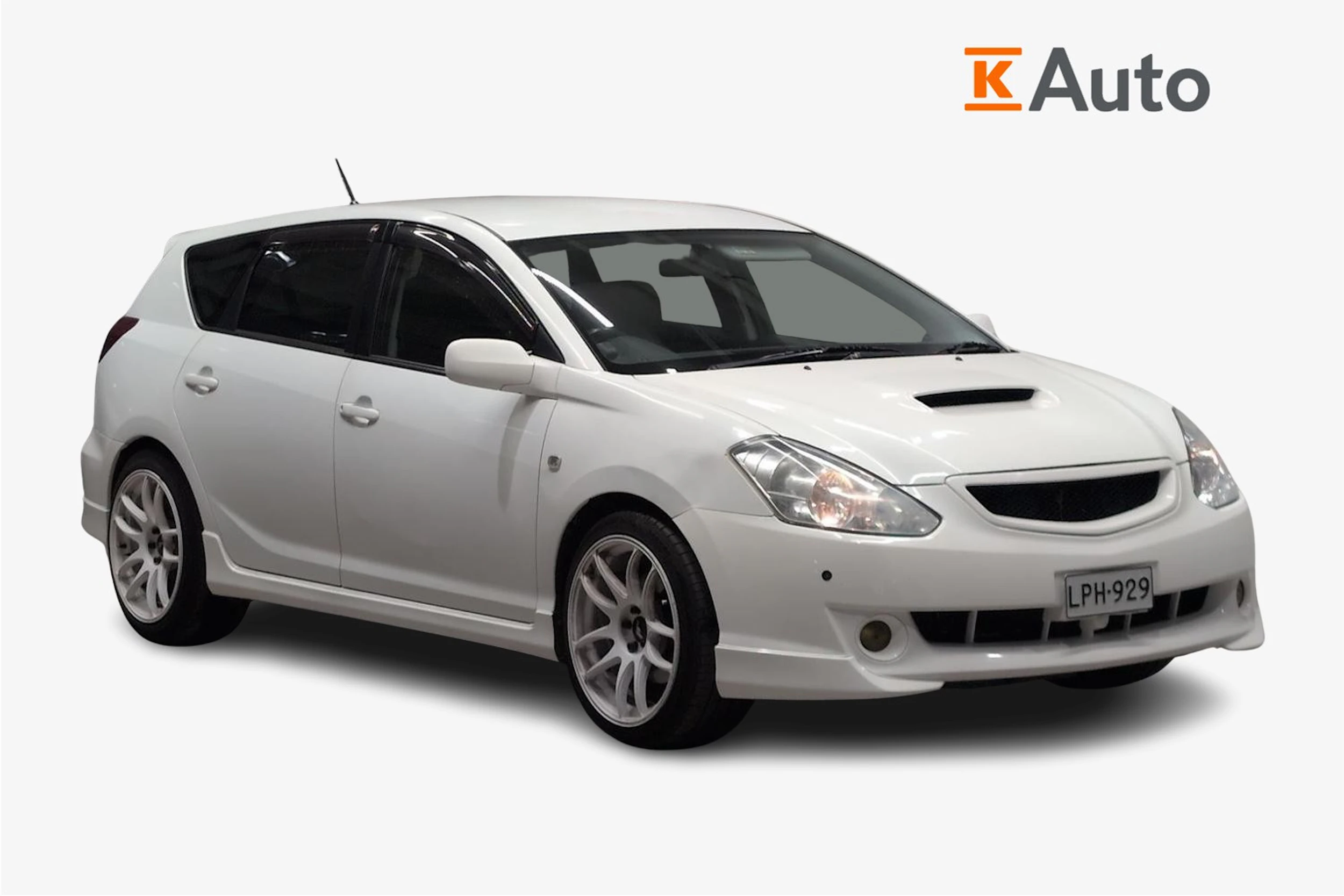 valkoinen Toyota Caldina 2003 kuva 1.