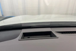 valkoinen Toyota Camry 2019 kuva 27.