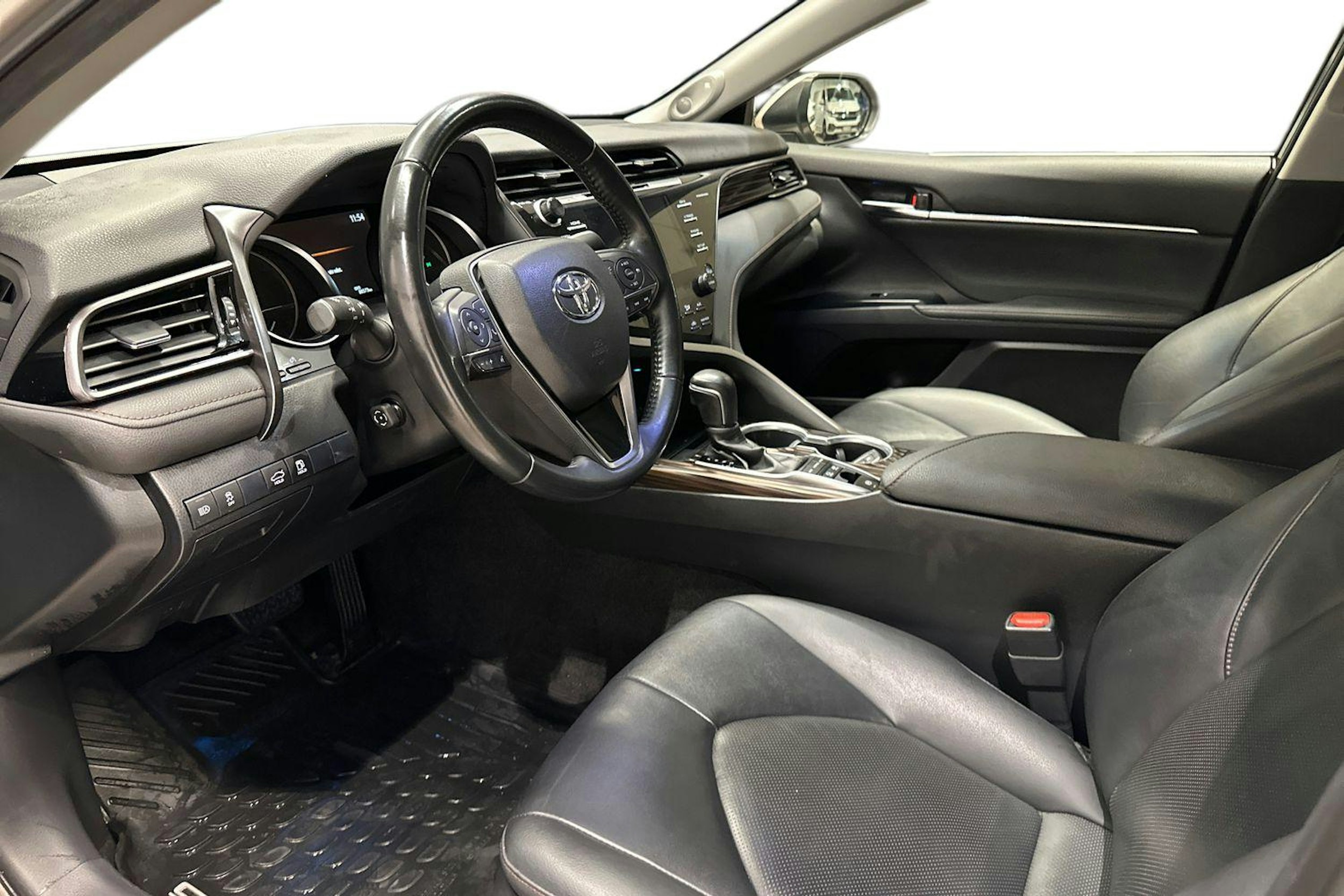 Keltainen Toyota CAMRY 2019 kuva 8.