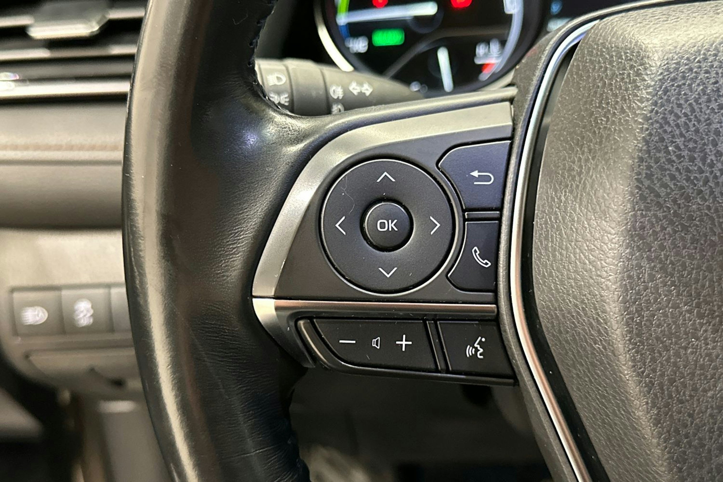 Keltainen Toyota CAMRY 2019 kuva 15.