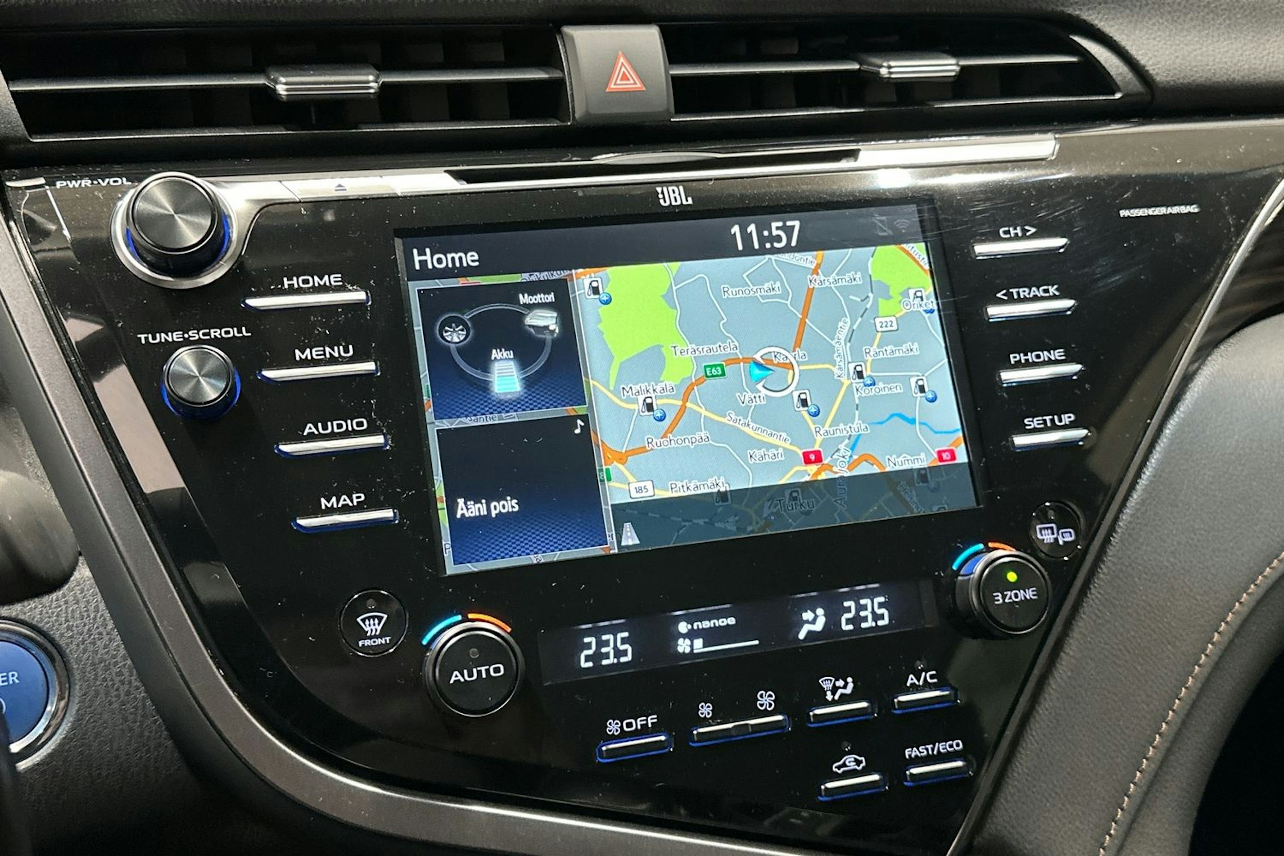 Keltainen Toyota CAMRY 2019 kuva 18.