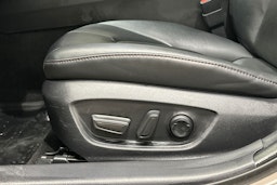 Keltainen Toyota CAMRY 2019 kuva 23.