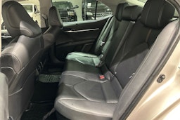 Keltainen Toyota CAMRY 2019 kuva 24.