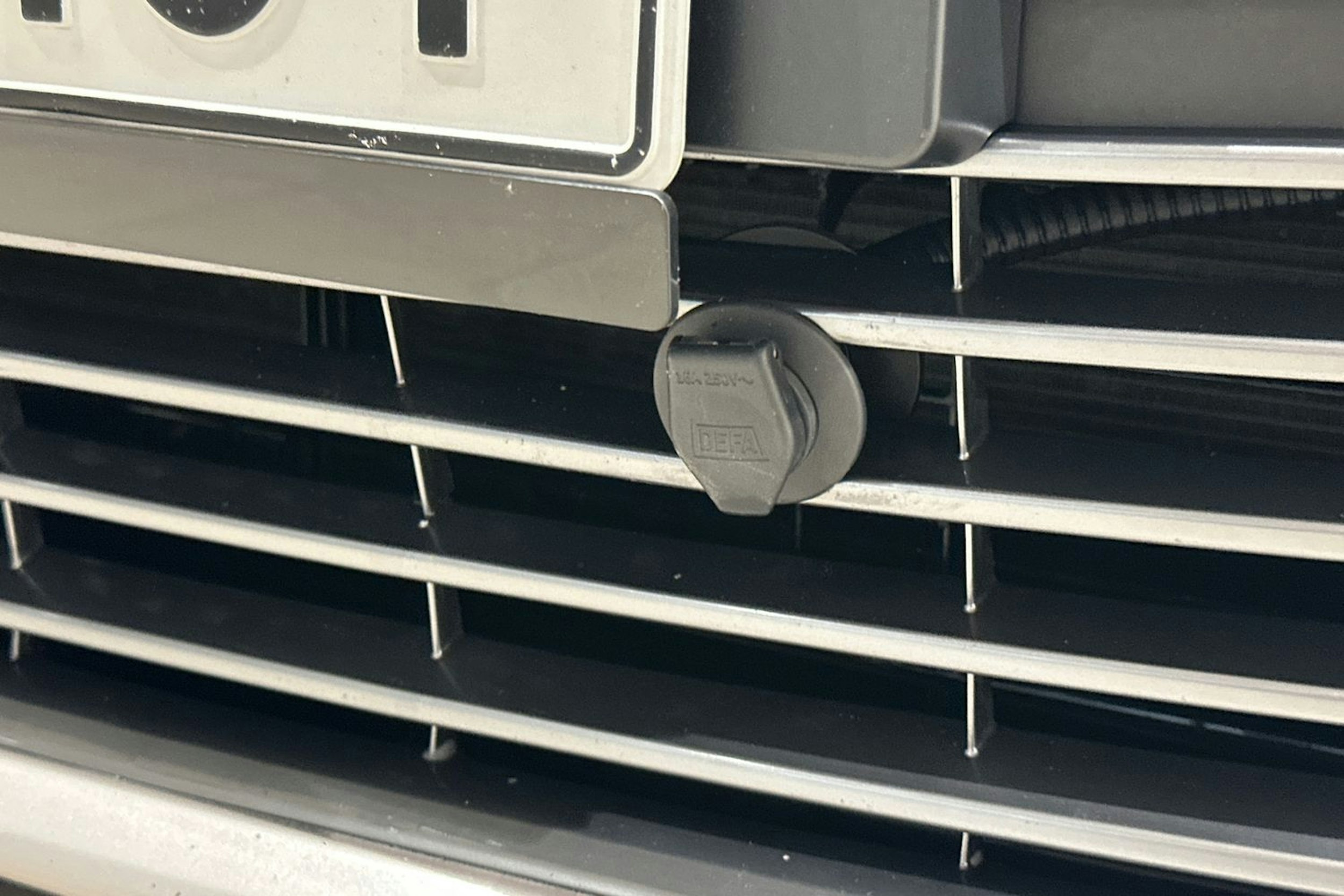 Keltainen Toyota CAMRY 2019 kuva 29.