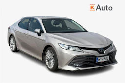 keltainen Toyota Camry 2020 kuva 1.