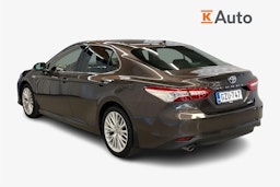 ruskea (beige) Toyota Camry 2021 kuva 2.