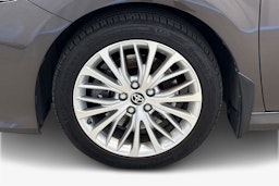 ruskea (beige) Toyota Camry 2021 kuva 11.