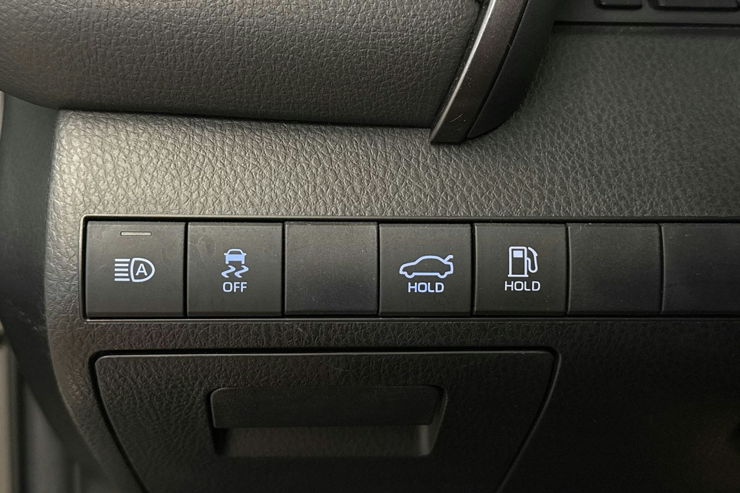 ruskea (beige) Toyota Camry 2021 kuva 17.