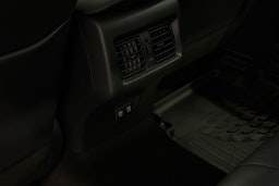 ruskea (beige) Toyota Camry 2021 kuva 24.