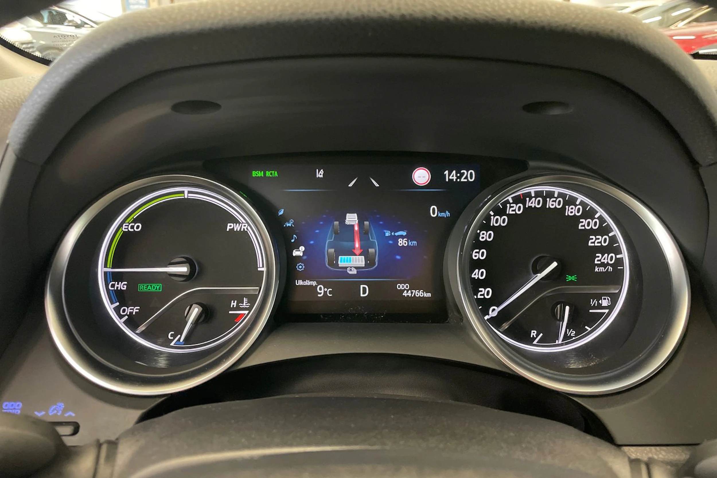 hopea Toyota Camry 2023 kuva 15.