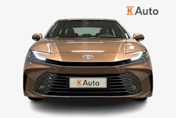 ruskea Toyota Camry 2024 kuva 4.
