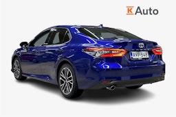 sininen Toyota Camry 2024 kuva 2.