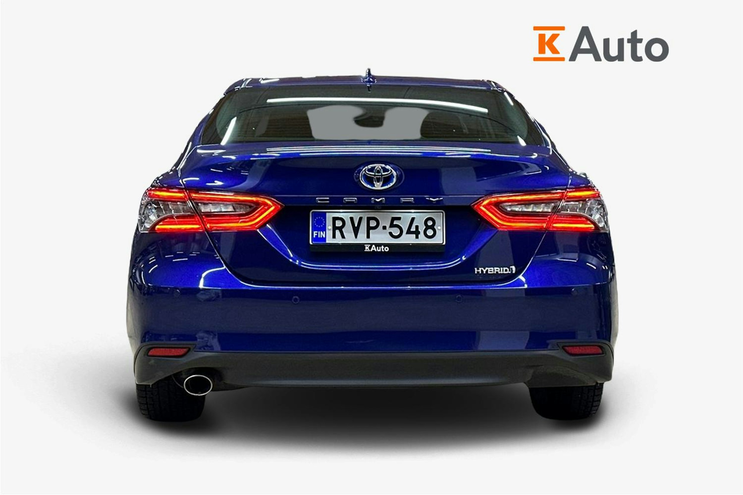 sininen Toyota Camry 2024 kuva 3.