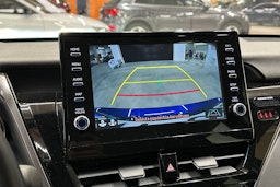 sininen Toyota Camry 2024 kuva 13.