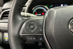 sininen Toyota Camry 2024 kuva 21.