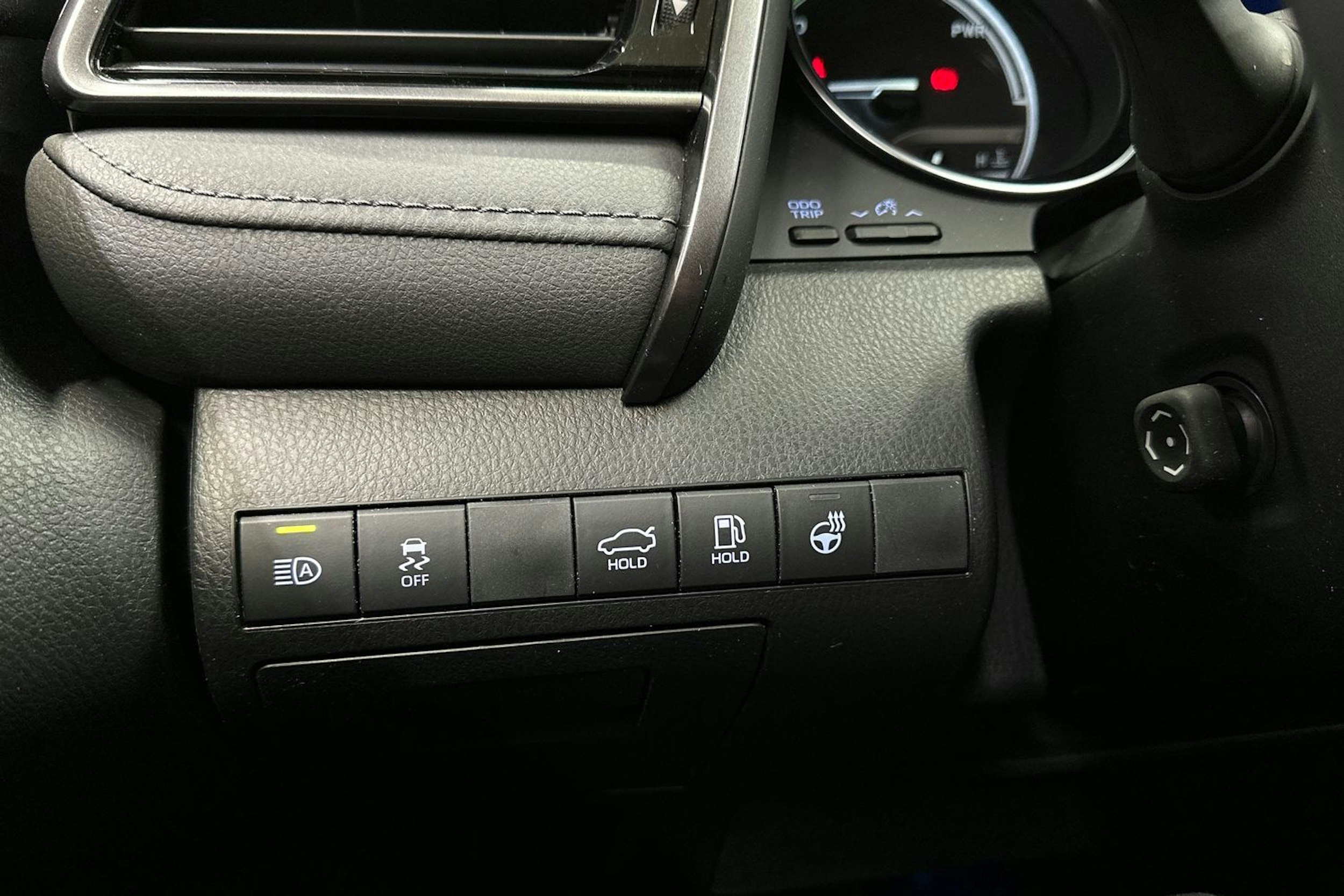 sininen Toyota Camry 2024 kuva 23.