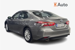 harmaa Toyota Camry 2024 kuva 2.