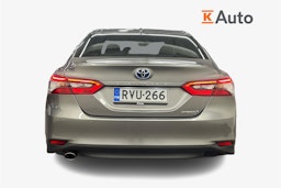 harmaa Toyota Camry 2024 kuva 3.