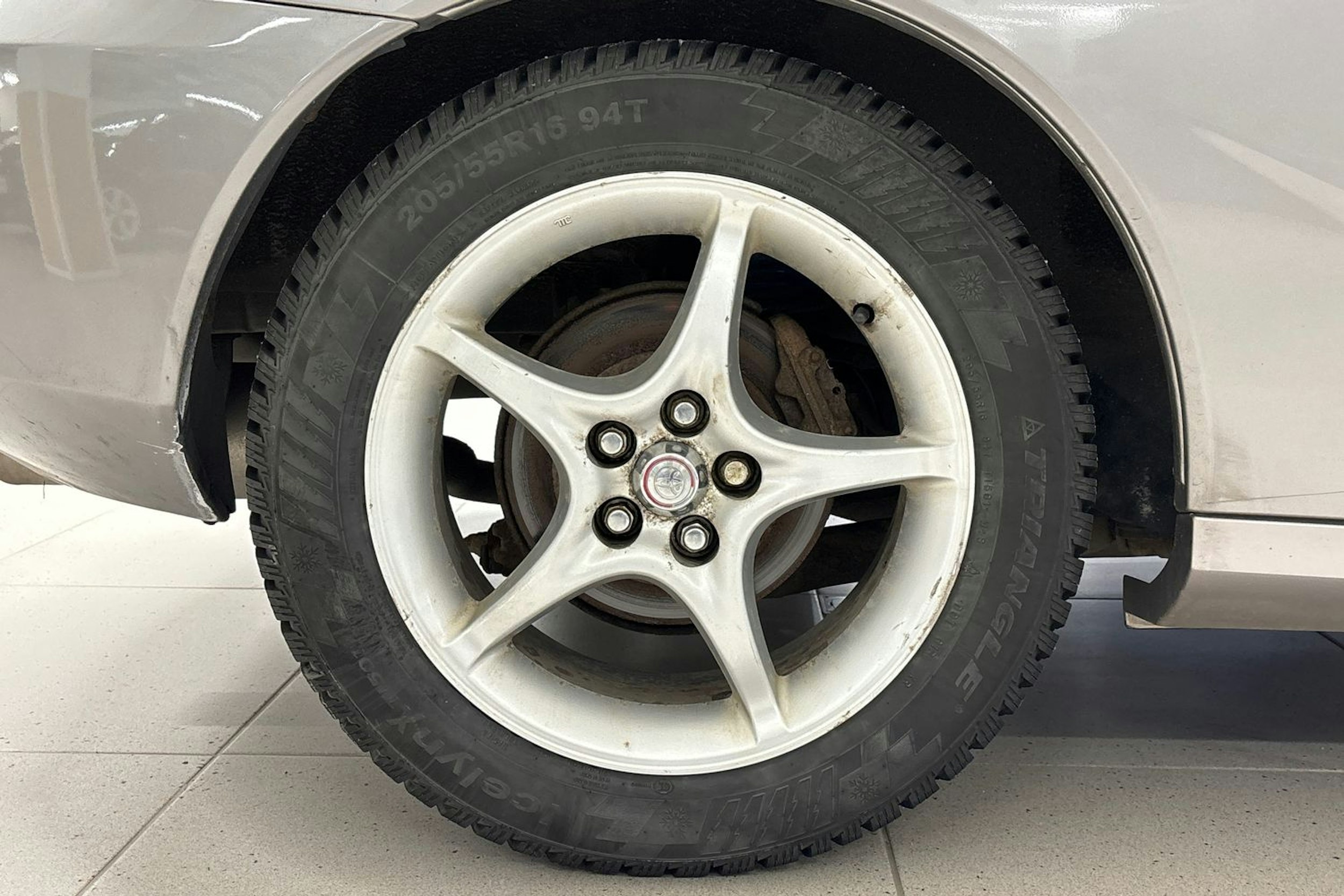 harmaa Toyota Celica 2001 kuva 13.