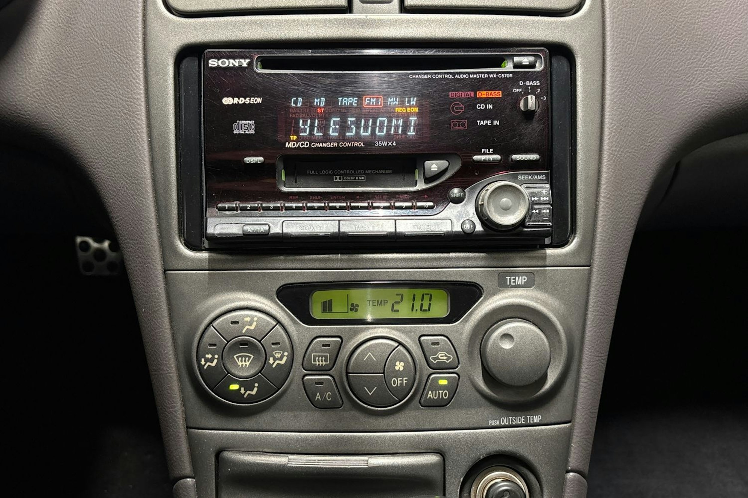 harmaa Toyota Celica 2001 kuva 17.