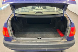 sininen Toyota Corolla 1998 kuva 16.
