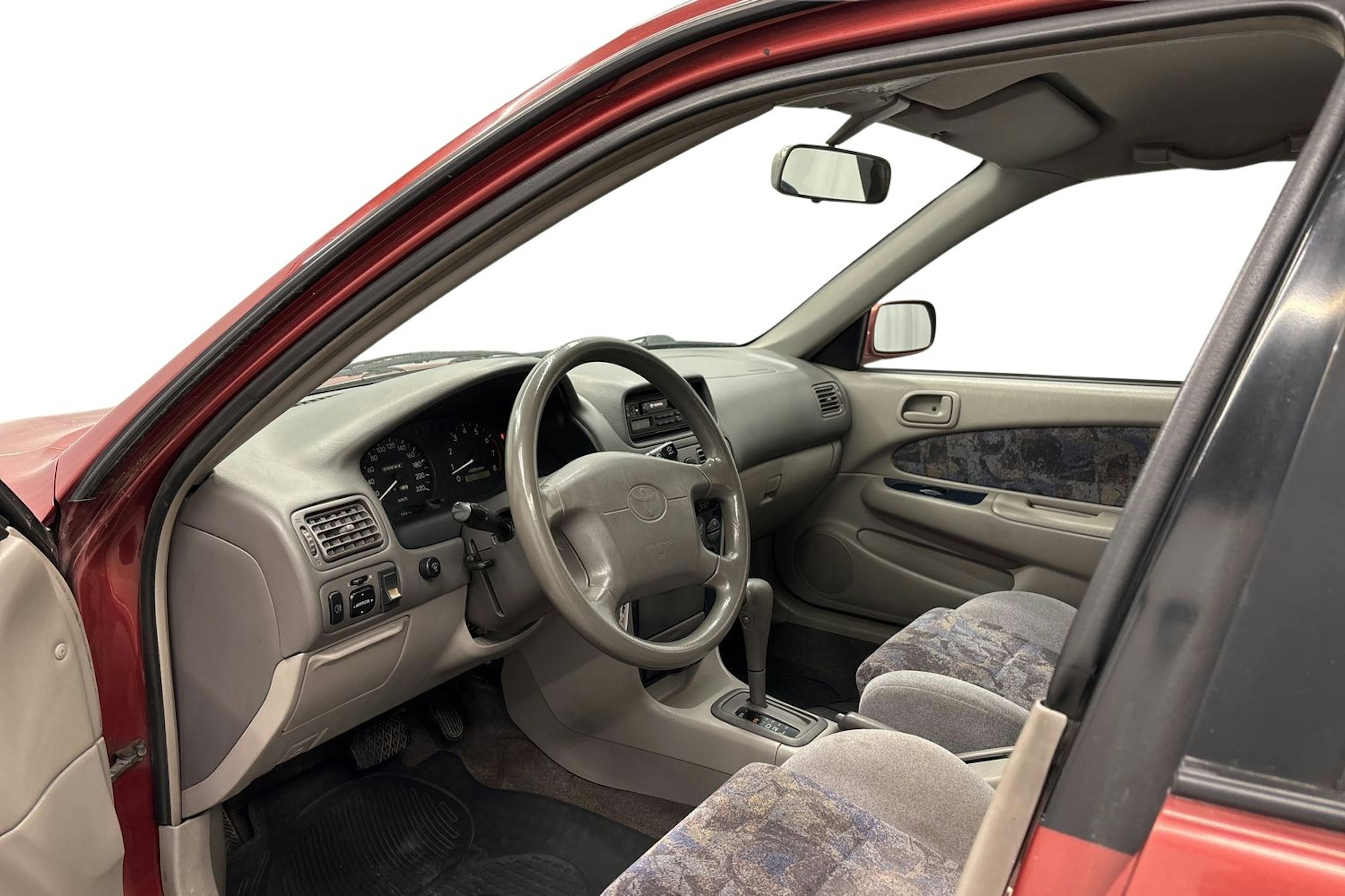 punainen Toyota Corolla 1998 kuva 6.