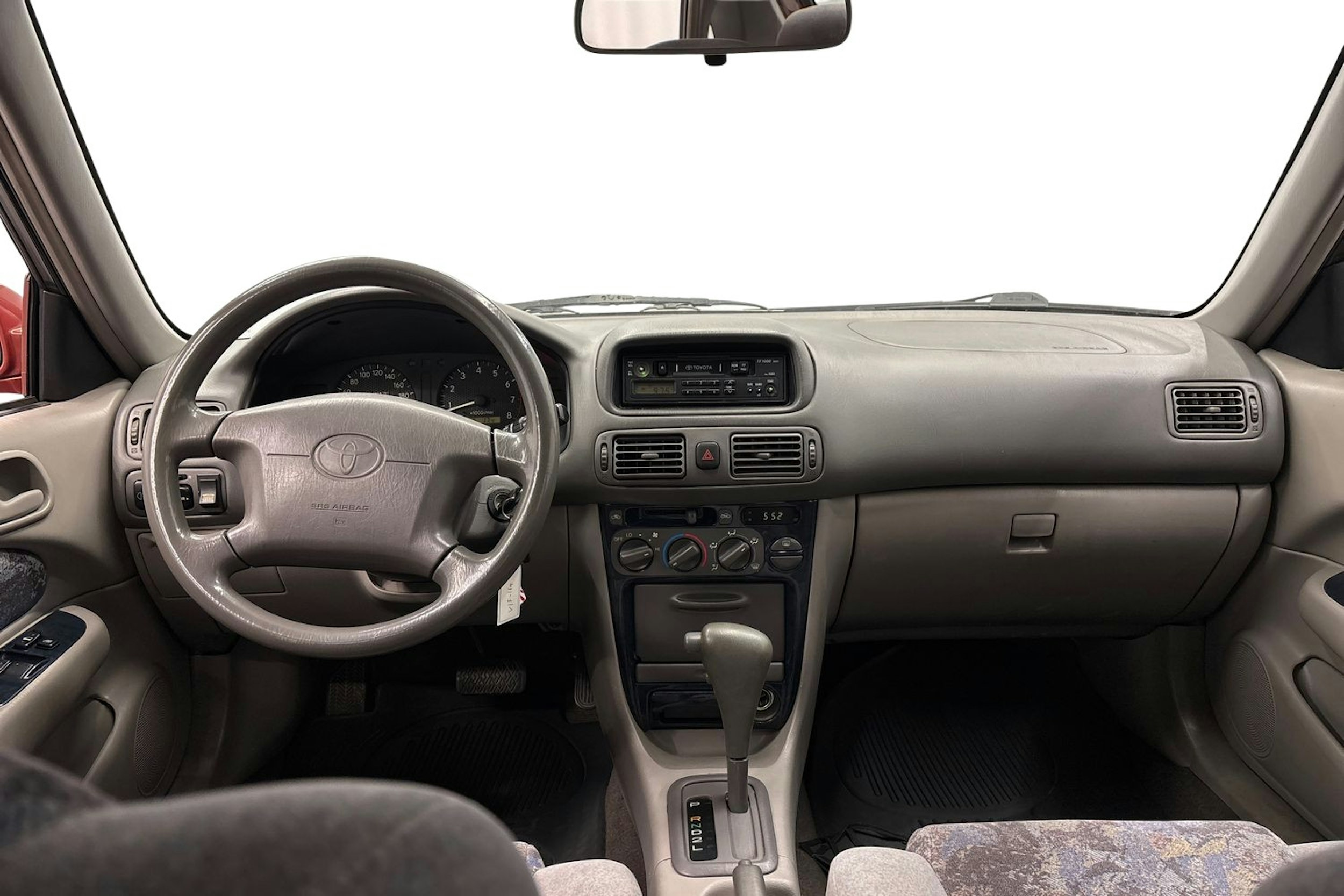 punainen Toyota Corolla 1998 kuva 7.