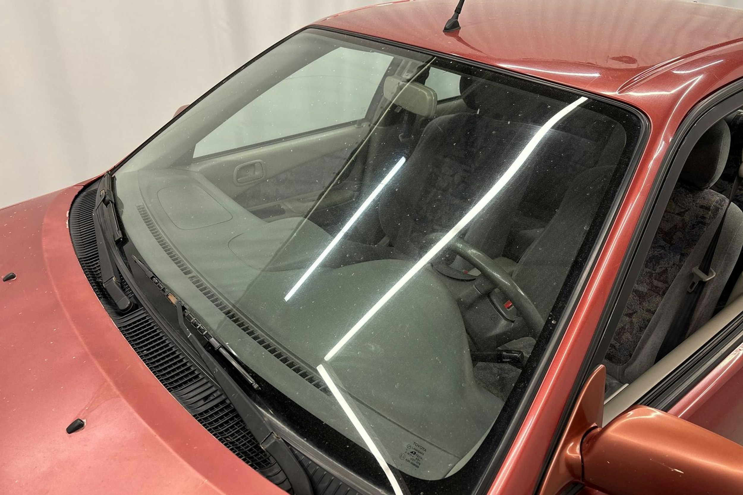 punainen Toyota Corolla 1998 kuva 18.