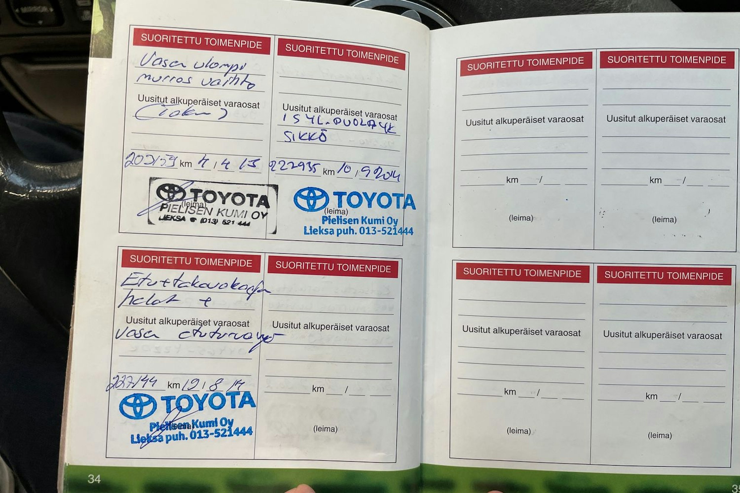 punainen Toyota Corolla 2000 kuva 22.