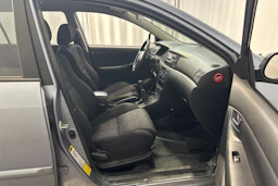 sininen Toyota Corolla 2002 kuva 13.