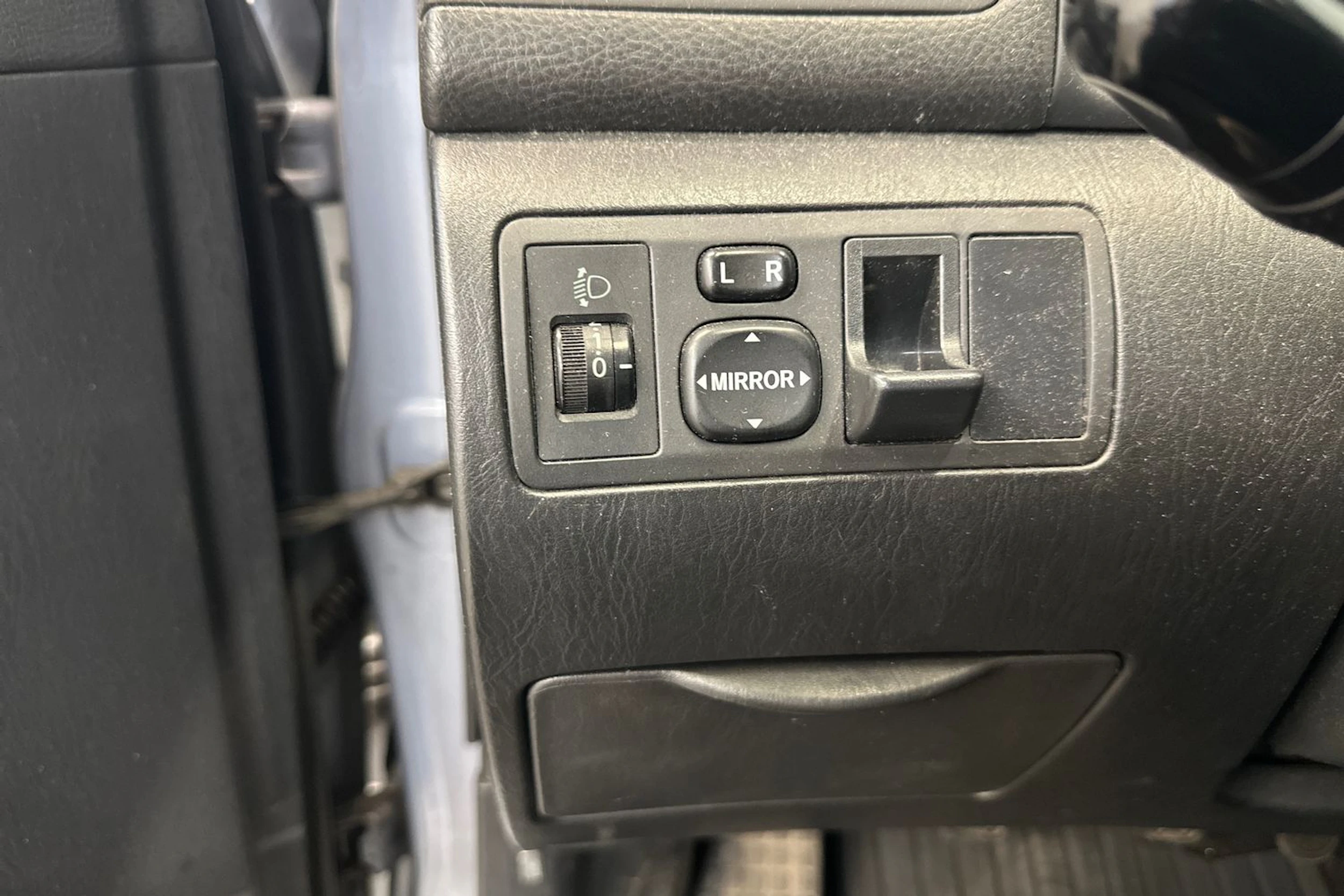 sininen Toyota Corolla 2002 kuva 15.