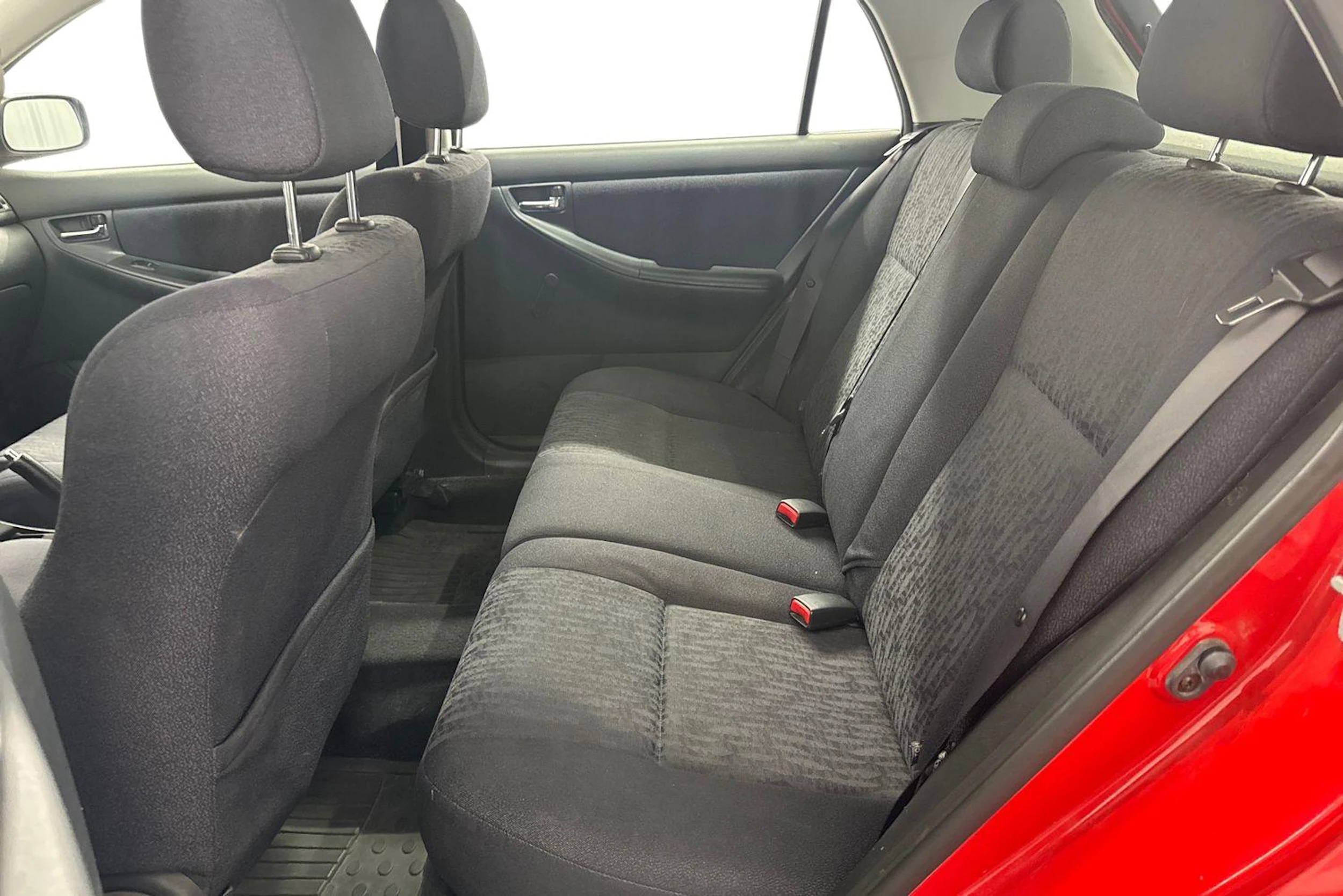 punainen Toyota Corolla 2002 kuva 8.
