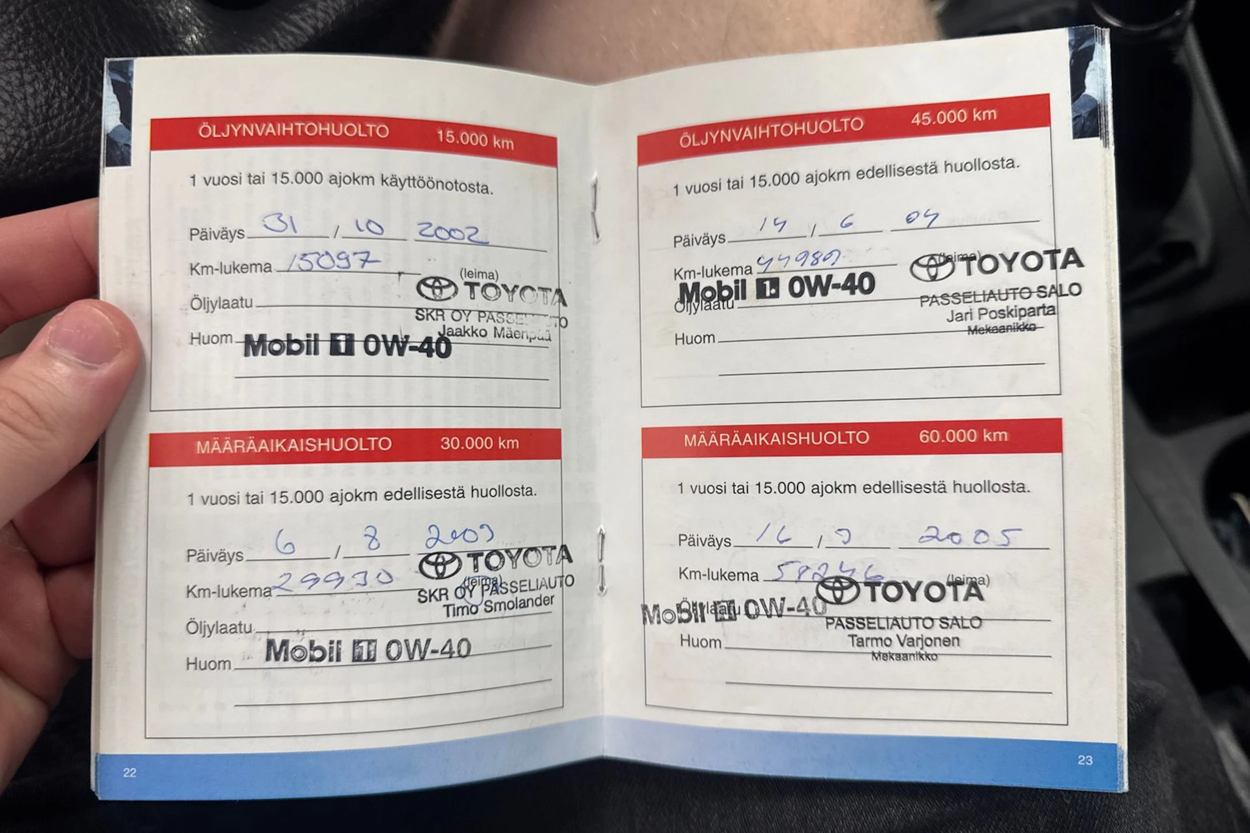 punainen Toyota Corolla 2002 kuva 15.