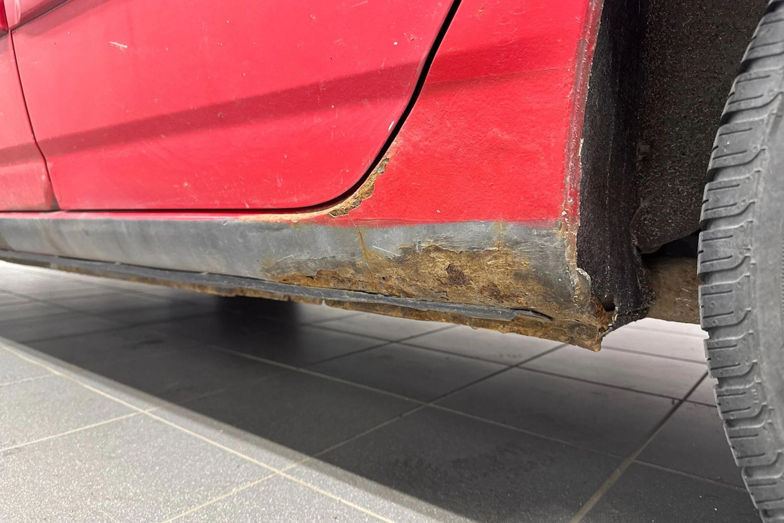 punainen Toyota Corolla 2002 kuva 20.