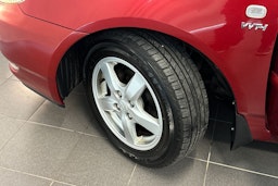 punainen Toyota Corolla 2003 kuva 13.