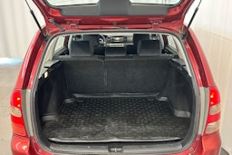punainen Toyota Corolla 2003 kuva 15.
