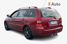 punainen Toyota Corolla 2004 kuva 2.