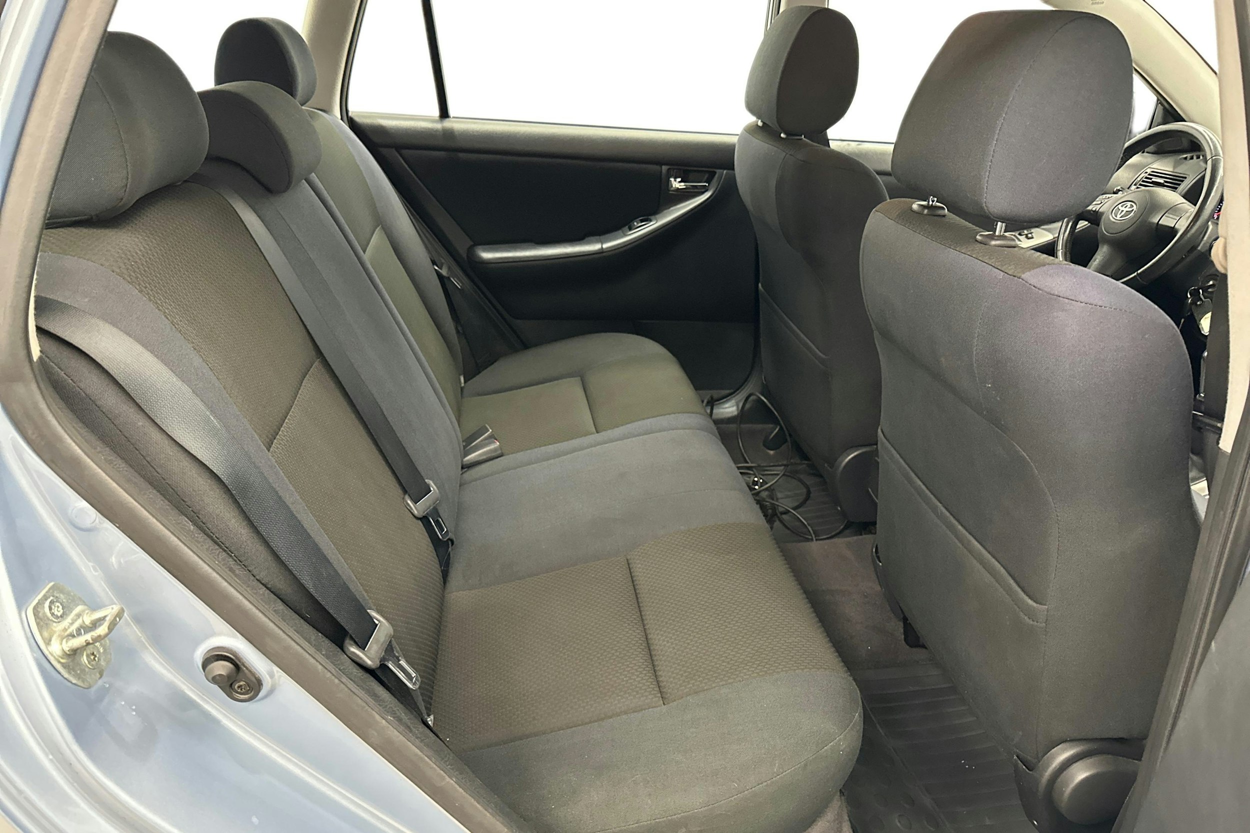 sininen Toyota Corolla 2004 kuva 11.