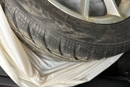 Punainen Toyota Corolla 2004 kuva 13.