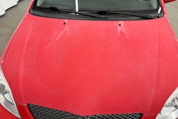 Punainen Toyota Corolla 2004 kuva 15.