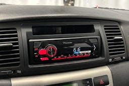 Hopea Toyota Corolla 2004 kuva 16.