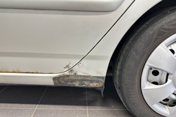 Hopea Toyota Corolla 2004 kuva 22.