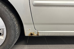 Hopea Toyota Corolla 2004 kuva 23.